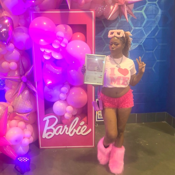 Hot Pink Ruffle Shorts - Picture 2 of 2